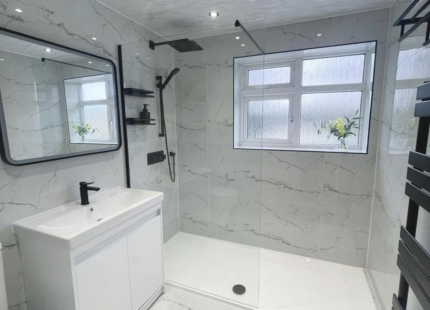 Home Near London Heathrow, Slough,Windsor,Legoland Colnbrook Holiday home